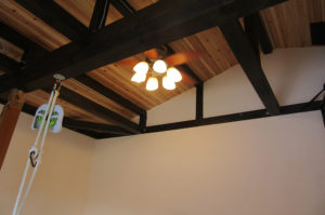 スライド・天井・アップ・木と漆喰の見事なコラボレーション！